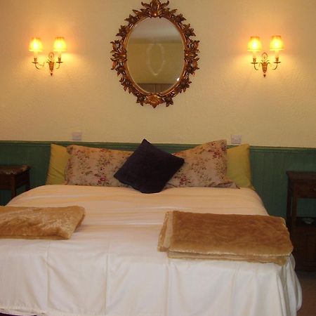 Glenboy Country Accommodation Oldcastle Экстерьер фото